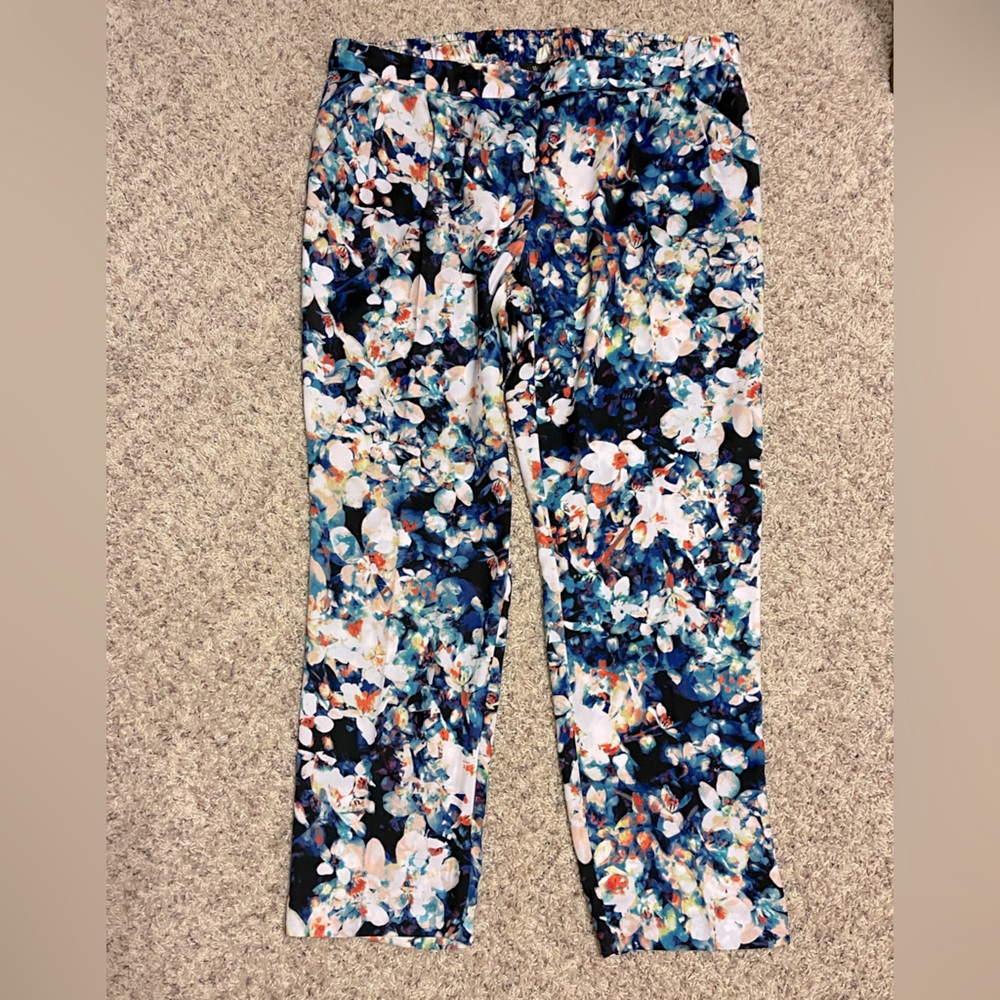 Women’s printed pants